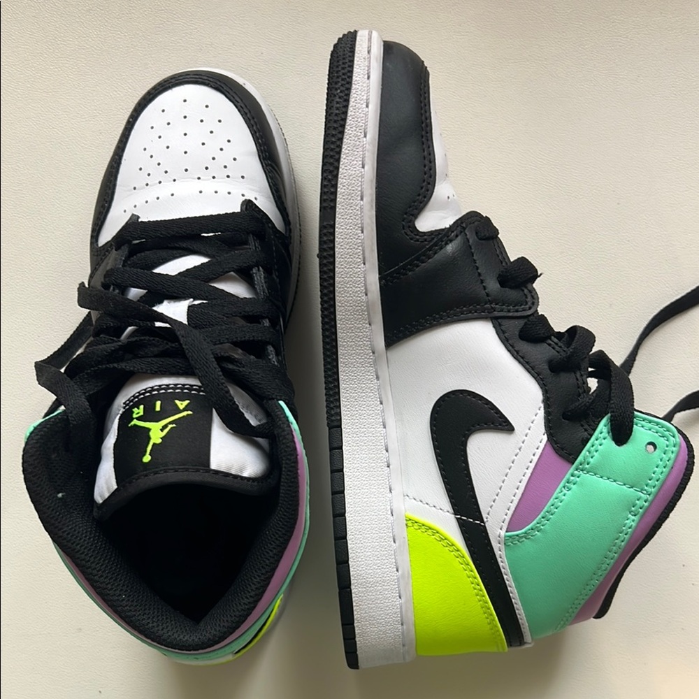 Kids' Jordan Multicolor Sneakers